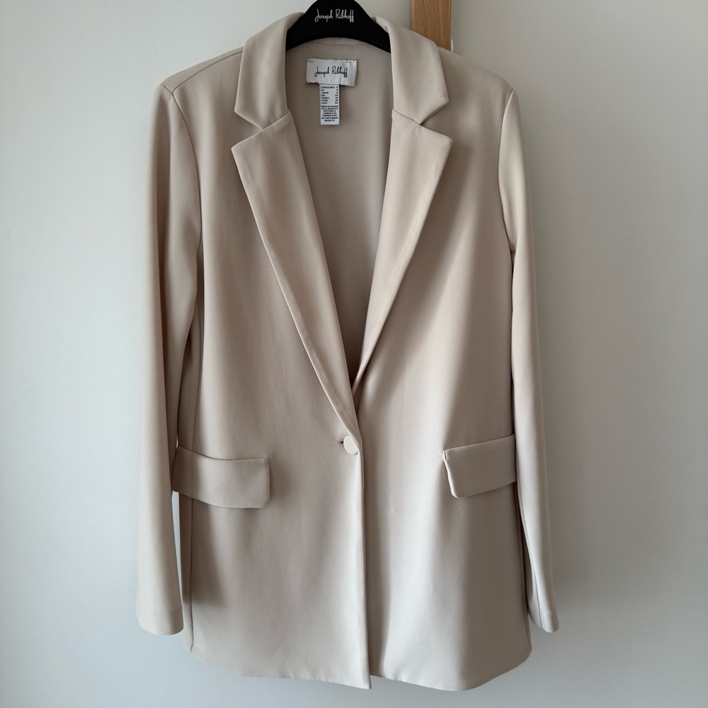 Joseph Ribkoff Straight Blazer - Picture 2 of 8